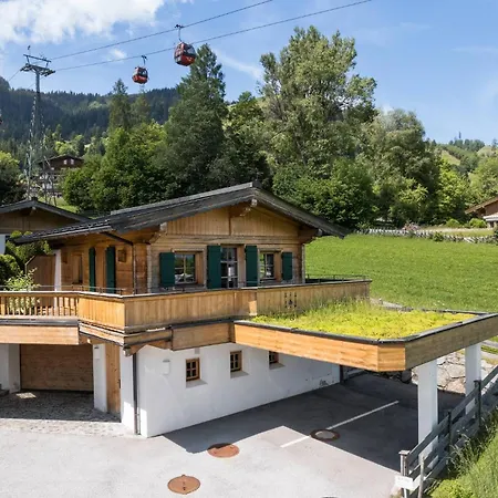 Ski-in-ski-out Asten By Alpine Host Helpers 公寓