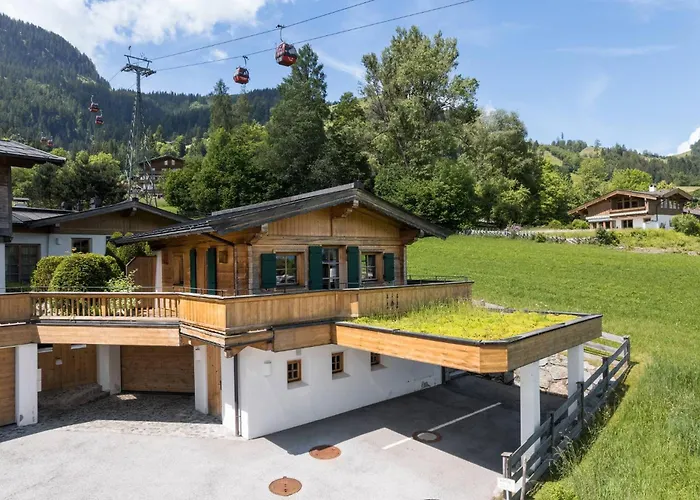 Ski-in-ski-out Asten By Alpine Host Helpers アパート